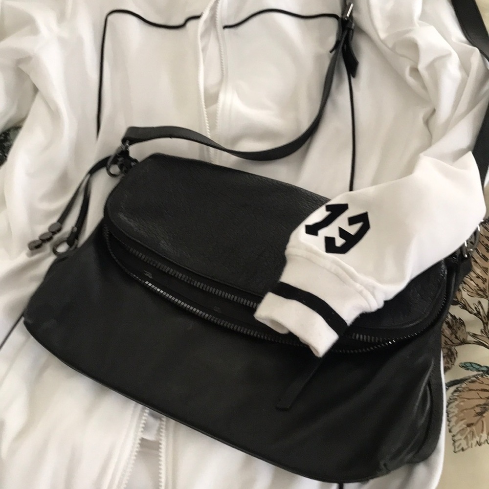 A.Bellucci black leather messenger bag lik…